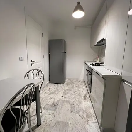 Patrick Apartment *